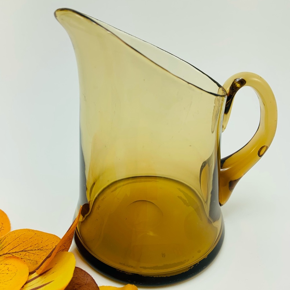 VINTAGE ART DECO AMBER GLASS JUG